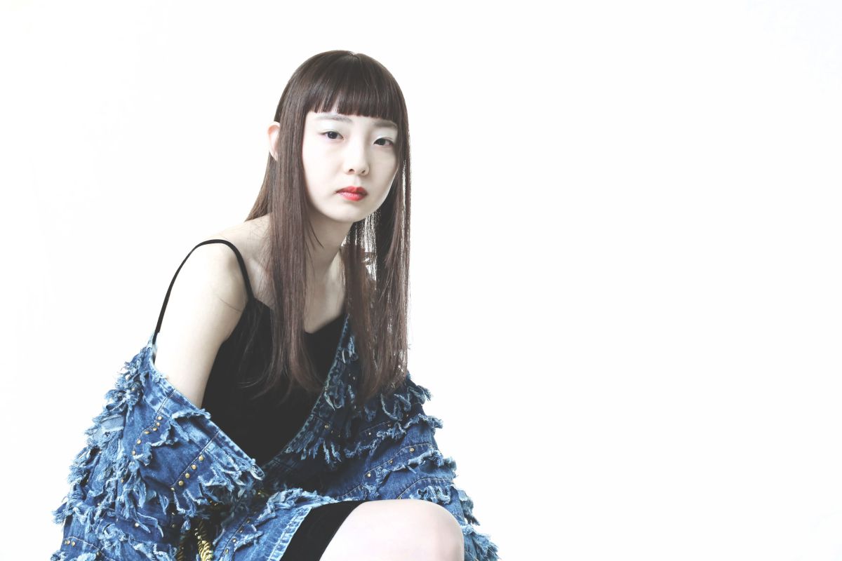 しなやかに 流れる髪 神戸 姫路で話題の美容室 ヘアサロン Tick Tock Stepbonecut ステップボーンカット 小顔補正立体カット
